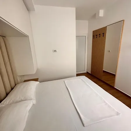 Sun 2e Apartmán *